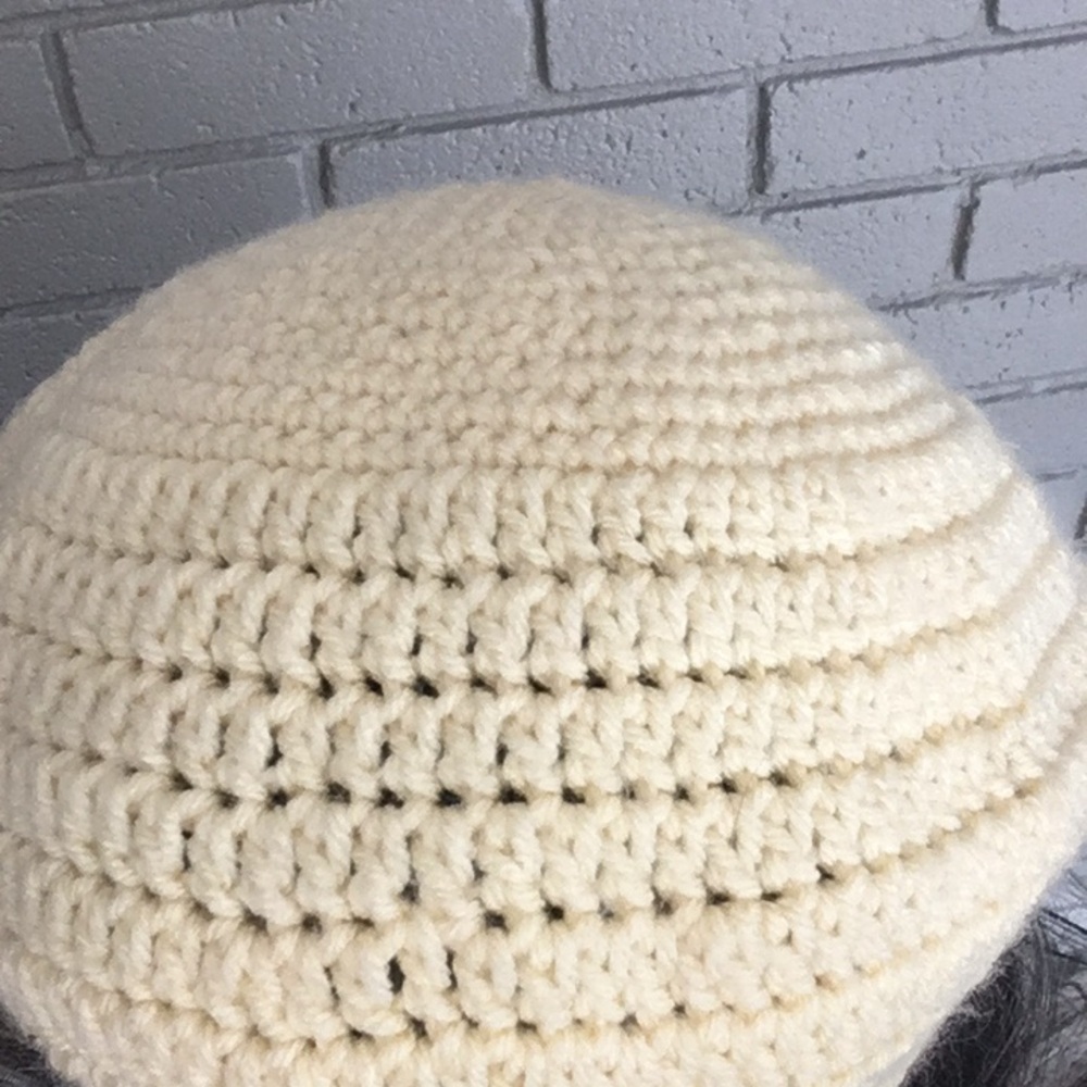 Cream Hand-Crocheted Fall/Winter Hat - Picture 9 of 12